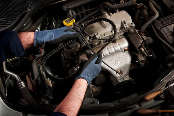 courroie-de-distribution-voiture-changement
