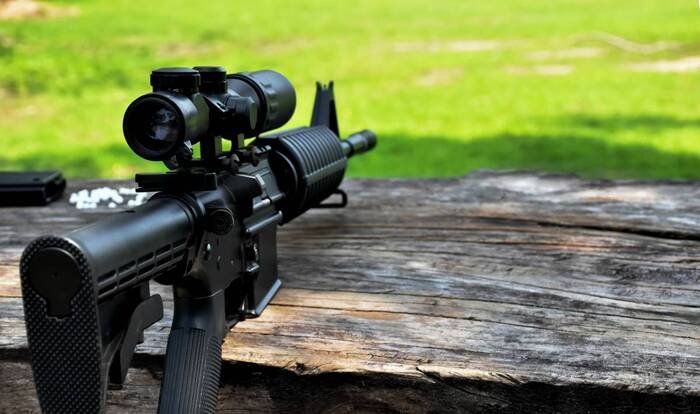 Armes de loisir et auto-défense : trouver l’équipement adapté equipement-arme-defense